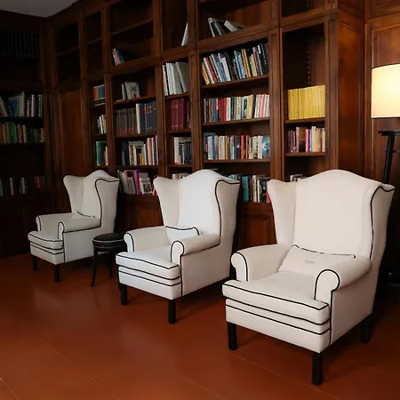 Santa Maria Foris Gasthuis 4*