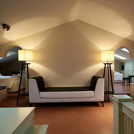 Santa Maria Foris Pensión 4*