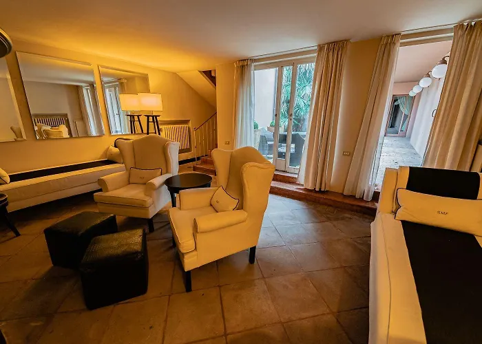 Konukevi Santa Maria Foris 4*