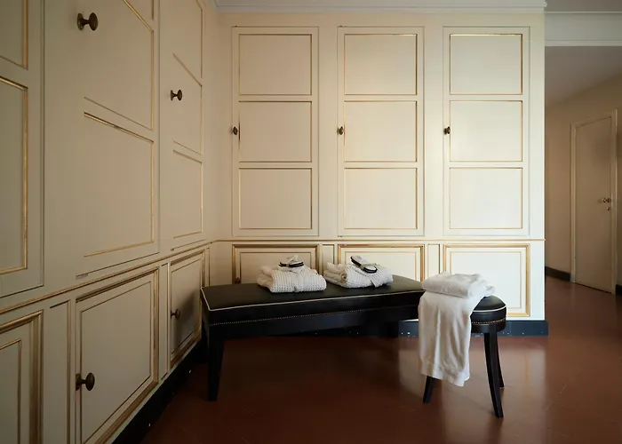 佛里斯圣塔玛丽亚别墅酒店 4* 拉文纳