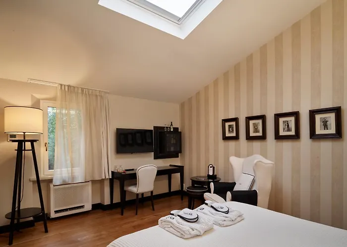 Santa Maria Foris Konukevi 4*